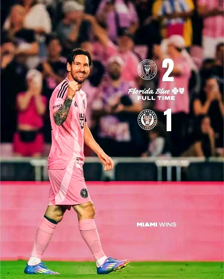 莱万多夫斯基迎来七赛季出色发挥,SKT观众热烈欢呼!引发球迷热议(莱万多夫斯基什么水平) 莱万多夫斯基迎来七赛季出色发挥,SKT观众热烈欢呼!引发球迷热议(莱万多夫斯基什么水平)